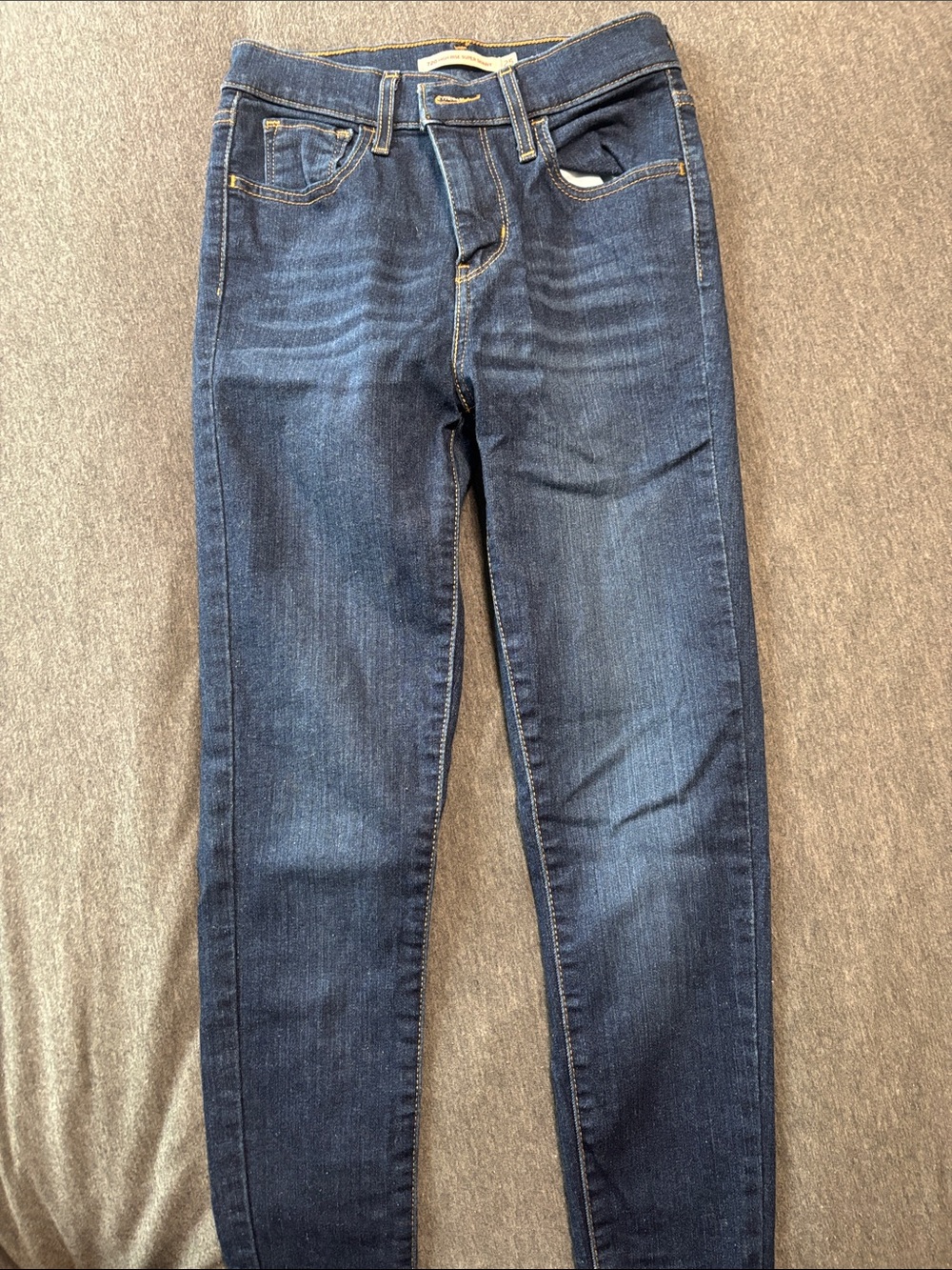 Levi's Women's Skinny Jeans in Dark Blue Denim